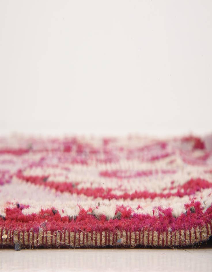 Detail image of  3' 11 x 11' 5  Hand Knotted Shiraz Persian Wool Runner Rug