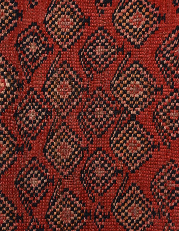 Detail image of  4' 1 x 14' 10  Hand Knotted Shiraz Persian Wool Runner Rug