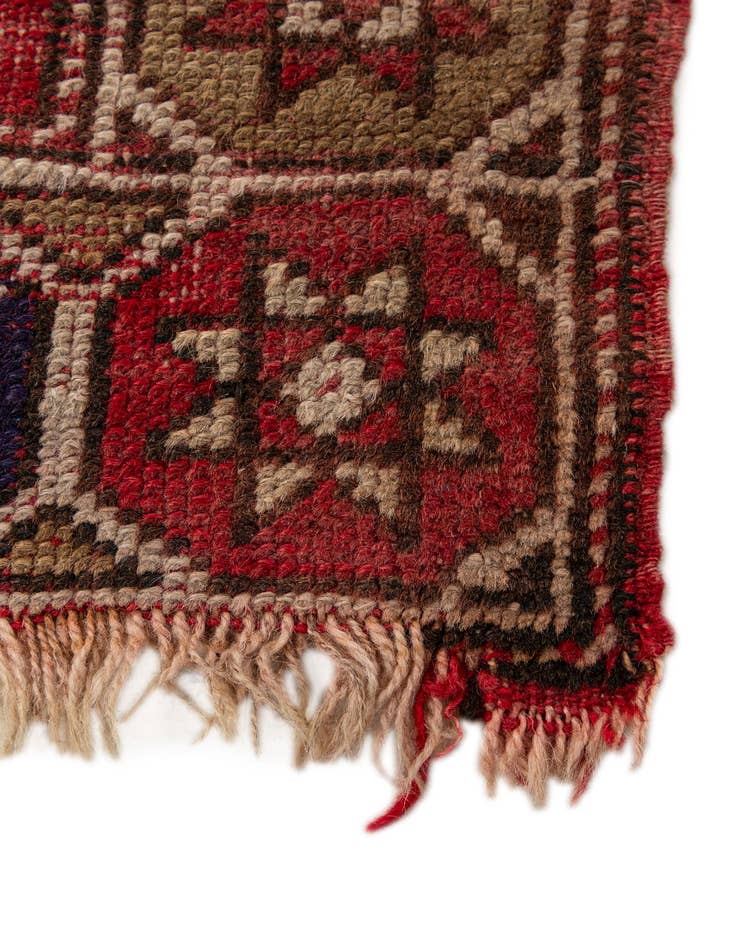 Detail image of  2' 1 x 7' 8  Hand Knotted Shiraz Wool Runner Rug