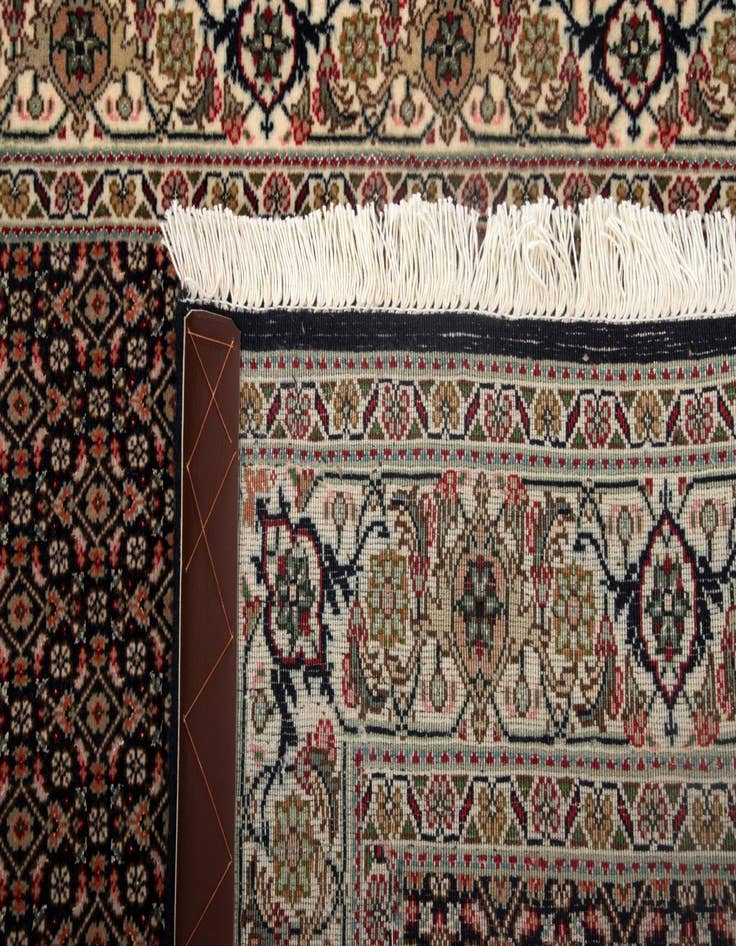 Detail image of  2' 8 x 6' 5 Tabriz Mahi Runner Rug