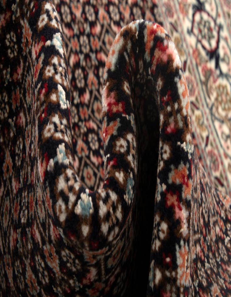 Detail image of  2' 8 x 6' 5 Tabriz Mahi Runner Rug