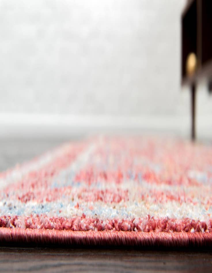 Detail image of  2' 7 x 8' 2 Williamsburg Runner Rug