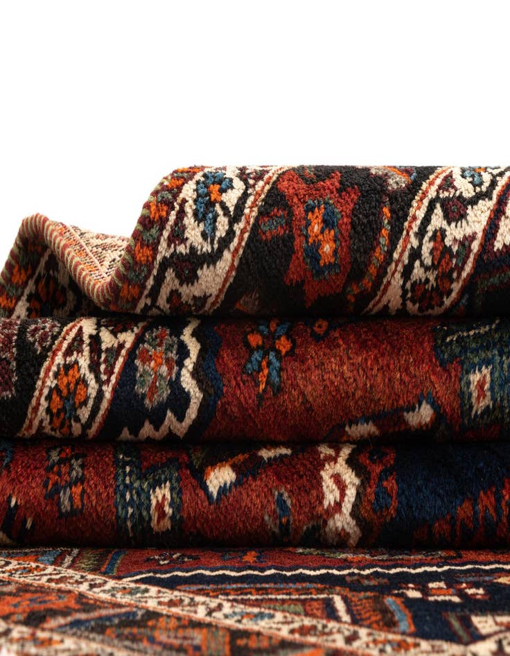 Detail image of  3' 11 x 5' 2 Afshar Square Rug