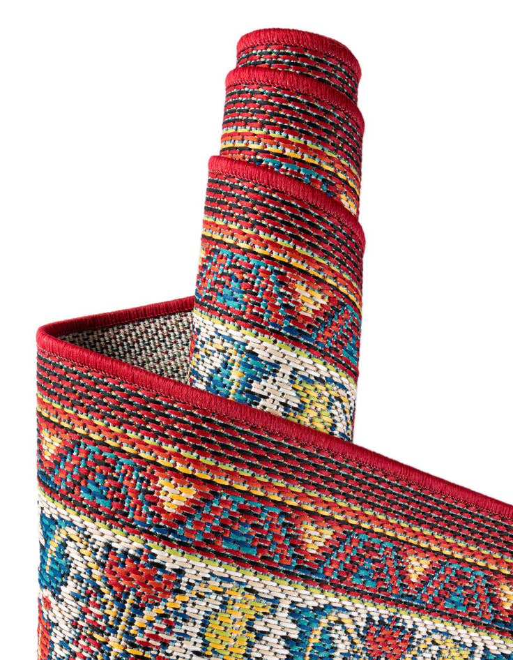 Detail image of  10' x 10'  Washable Baja Indoor / Outdoor Square Rug