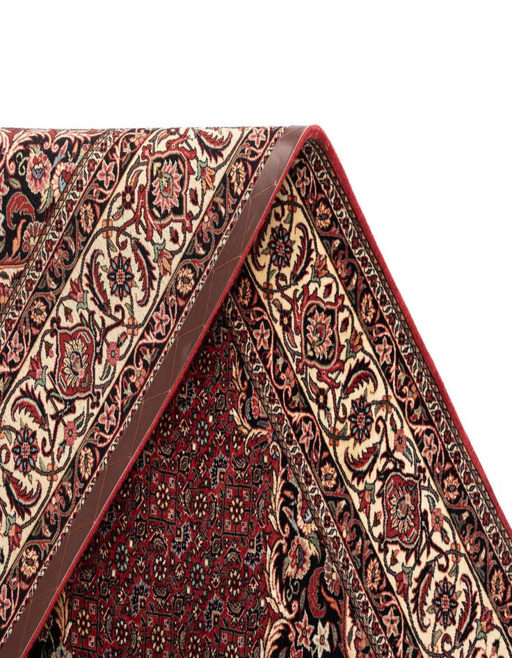 Detail image of  6' 8 x 6' 9 Bidjar Wool Square Rug