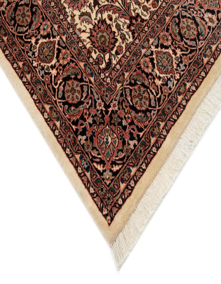 Detail image of  6' 8 x 6' 9 Bidjar With Silk Square Rug