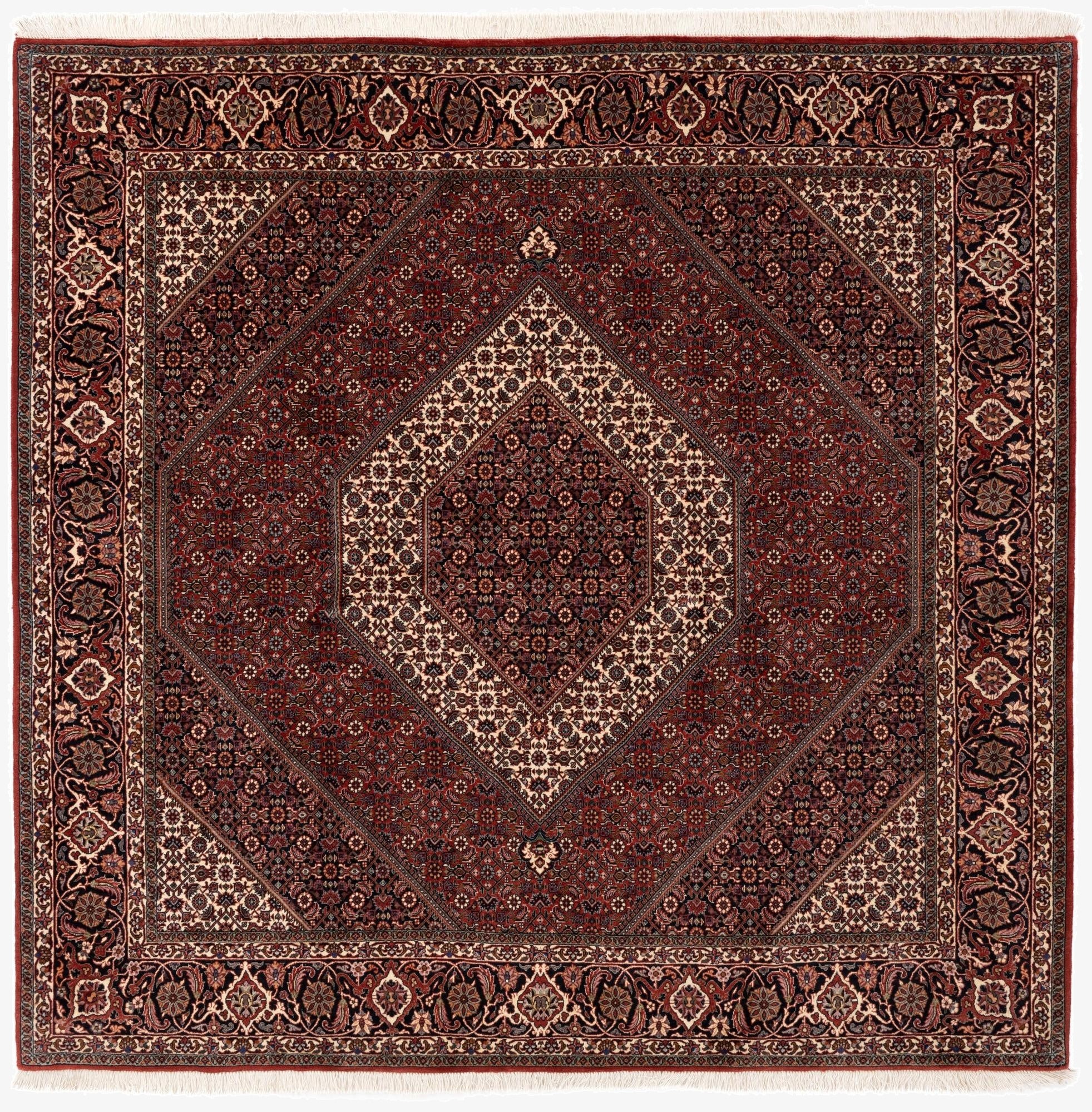  6' 10 x 6' 11 Bidjar With Silk Square Rug