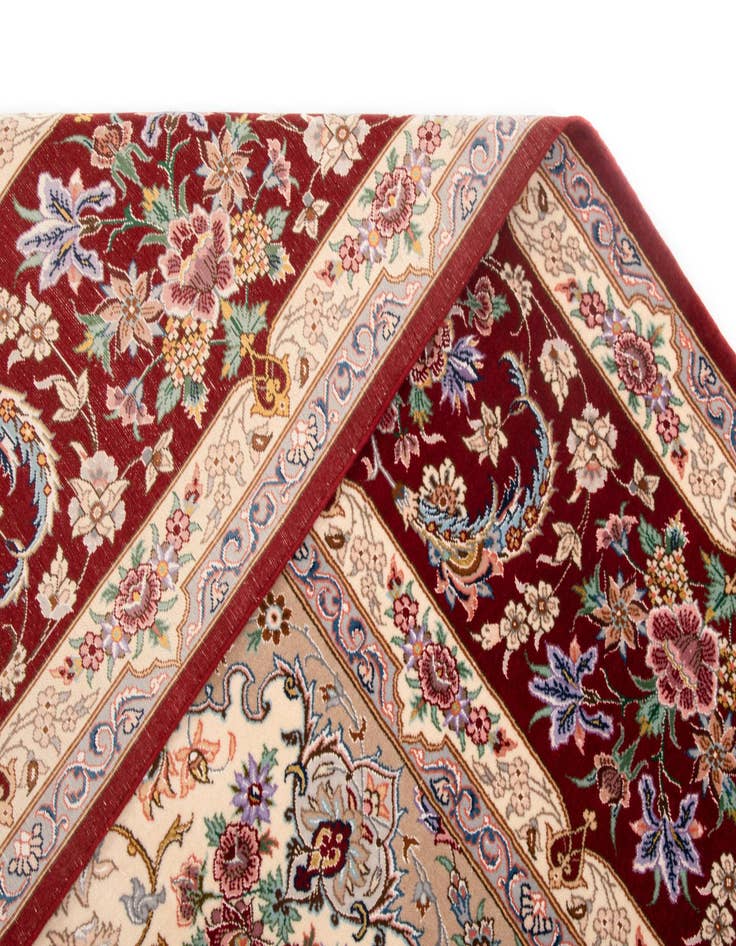 Detail image of  8' 3 x 8' 3 Isfahan Square Rug