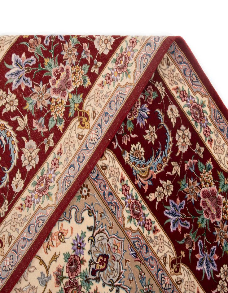Detail image of  8' 4 x 8' 4 Isfahan Square Rug