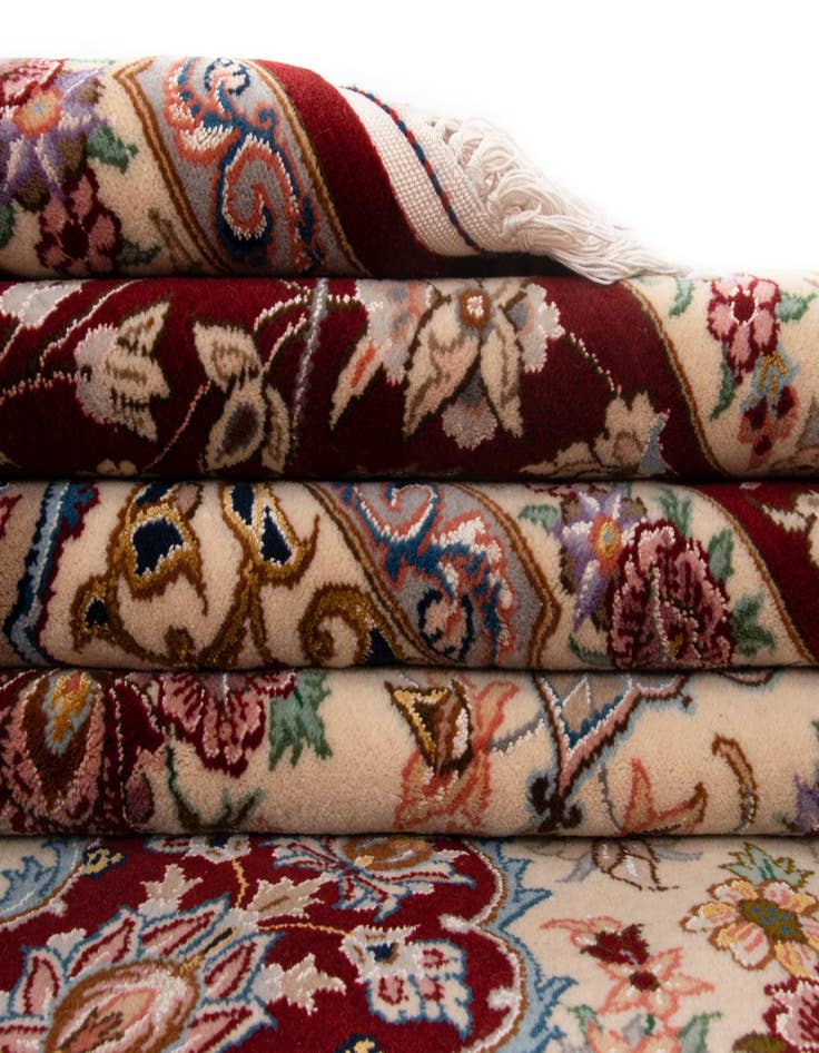 Detail image of  8' 4 x 8' 4 Isfahan Square Rug