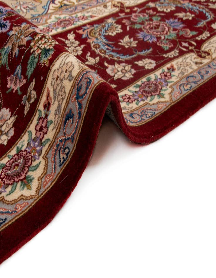 Detail image of  8' 4 x 8' 4 Isfahan Square Rug