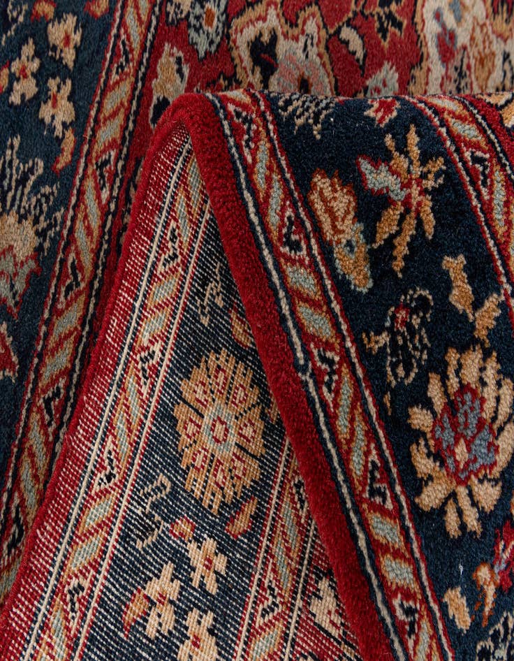 Detail image of  2' 11 x 2' 11  Hand Knotted Kashan Wool Square Rug
