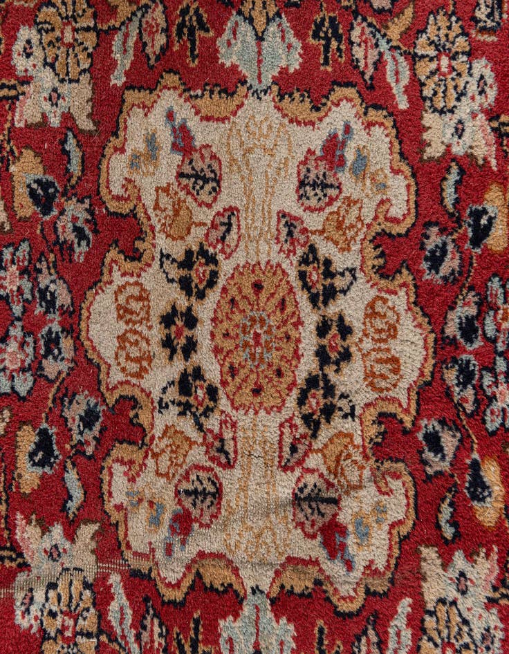 Detail image of  2' 11 x 2' 11  Hand Knotted Kashan Wool Square Rug