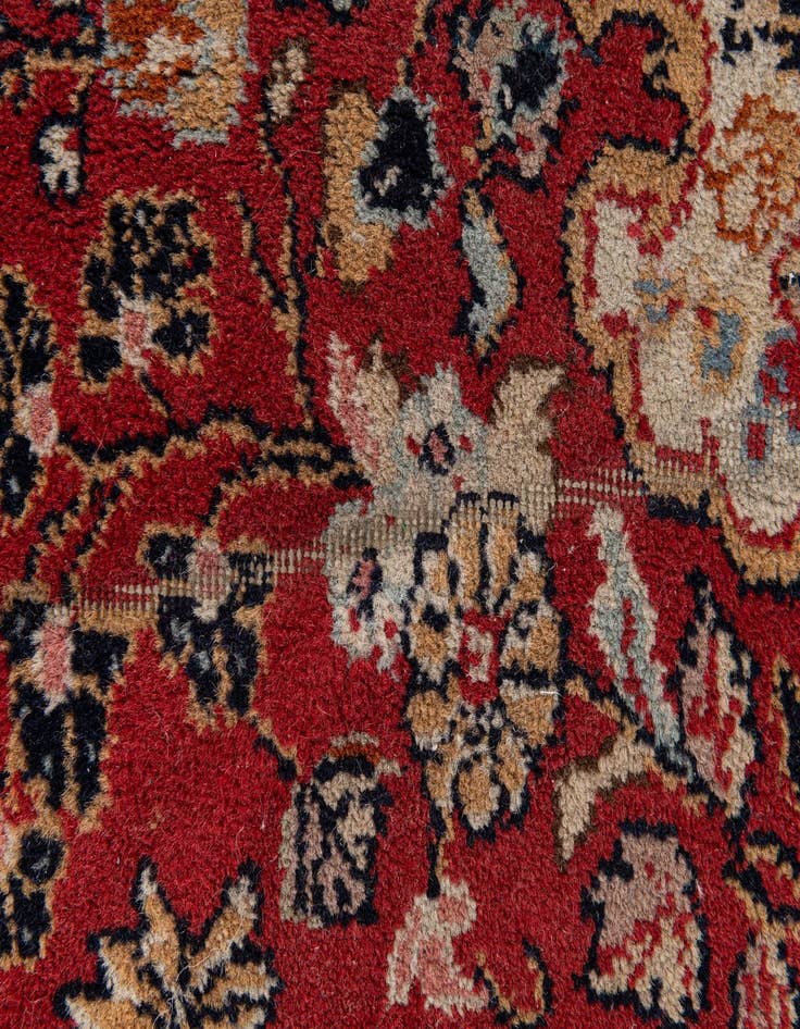 Detail image of  2' 11 x 2' 11  Hand Knotted Kashan Wool Square Rug