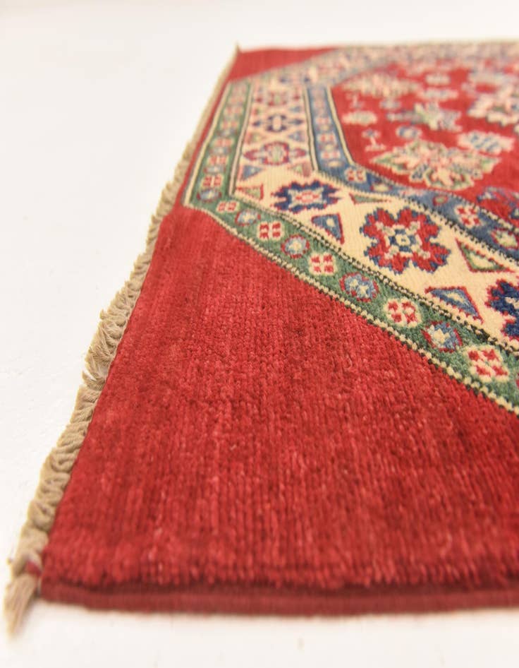 Detail image of  3' 2 x 3' 3  Hand Knotted Kazak Square Rug