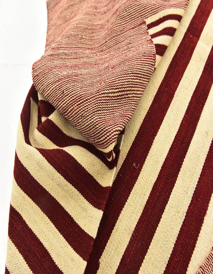 Detail image of  6' x 7' 5  Hand Woven Kilim Modern Wool Square Rug