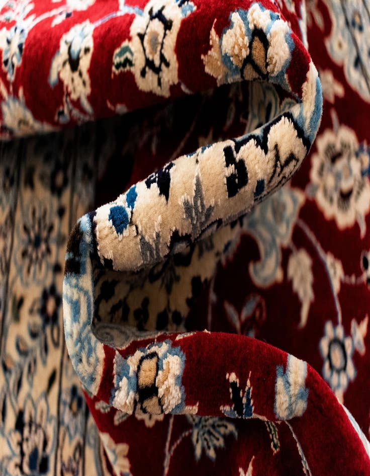 Detail image of  3' 3 x 3' 5 Nain Square Rug