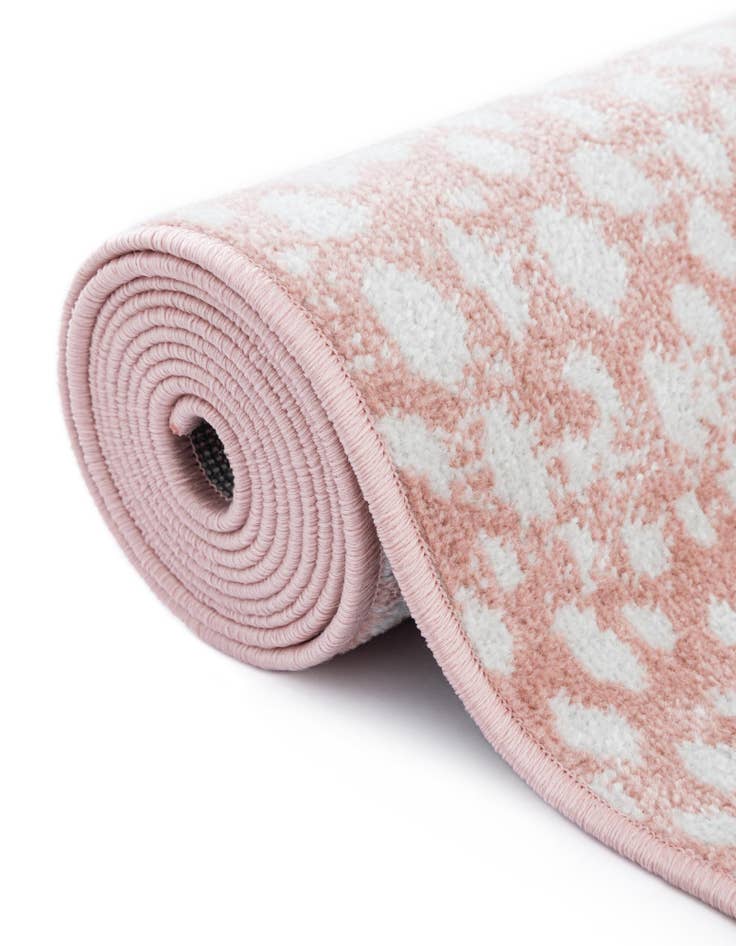 Detail image of  3' 3 x 3' 3 Kamala Washable Round Rug