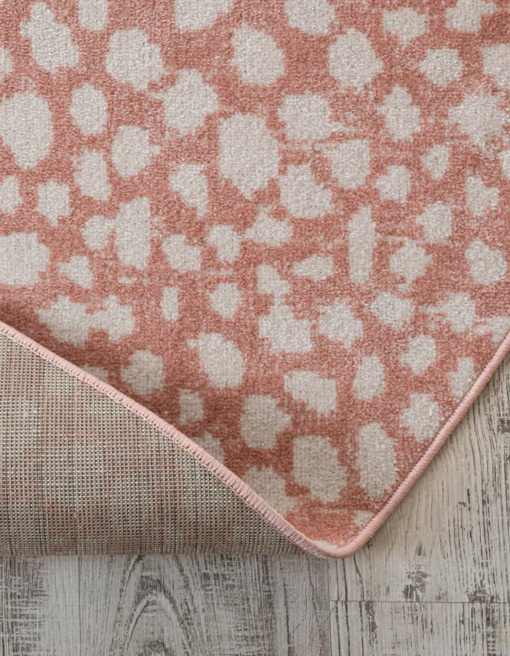 Detail image of  5' 3 x 5' 3 Kamala Washable Round Rug