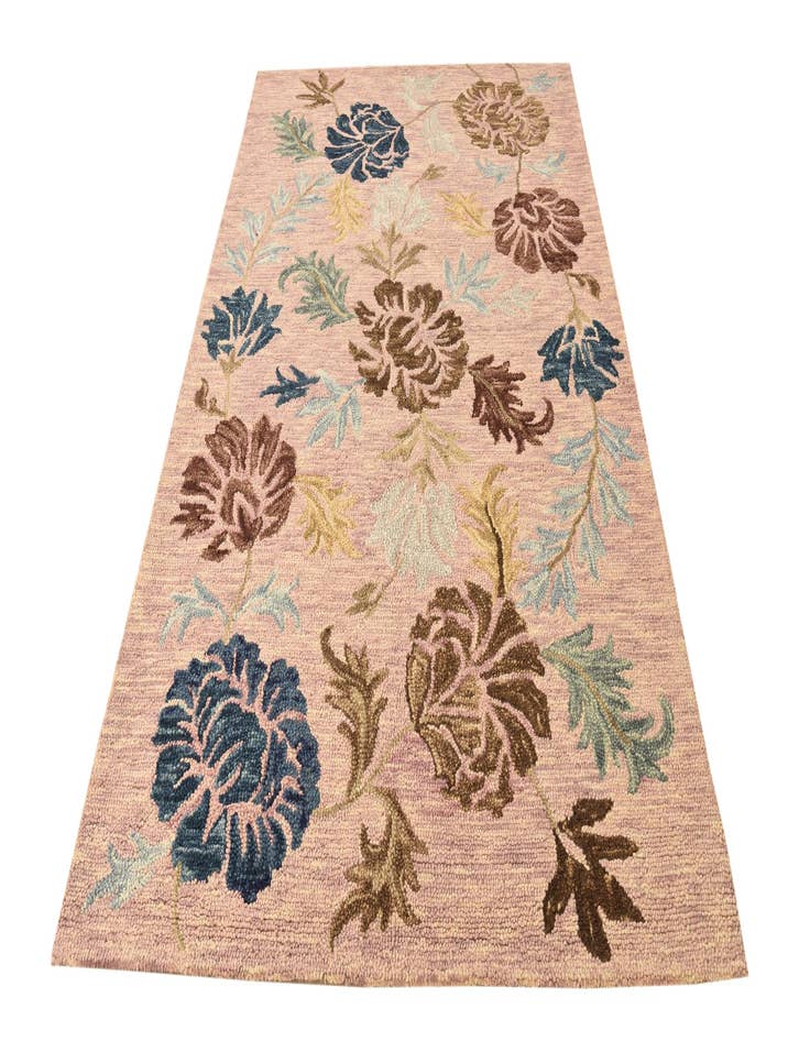 Detail image of  5' x 7' 11 Agra Rug