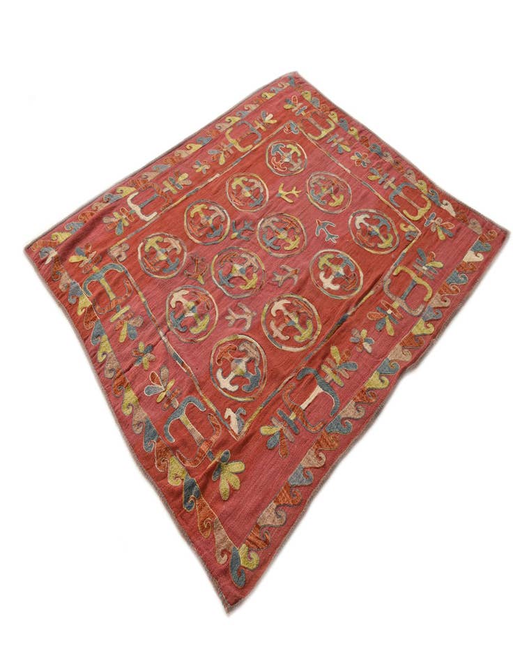 Detail image of  5' 7 x 6' 6  Hand Woven Kilim Suzani Wool Rug