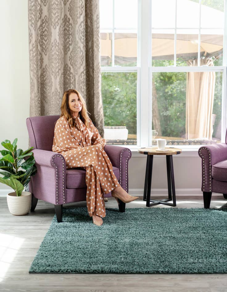 Detail image of  7' 10 x 7' 10 Jill Zarin Shaggy Chic Square Rug