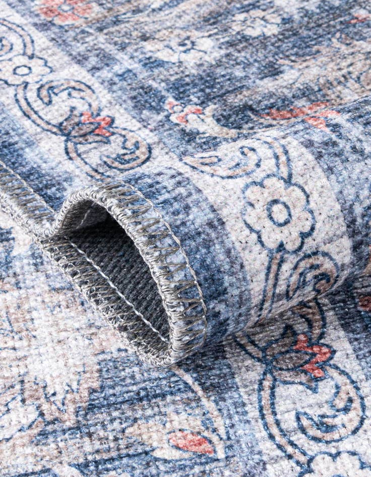 Detail image of  2' x 6' Yara Runner Rug