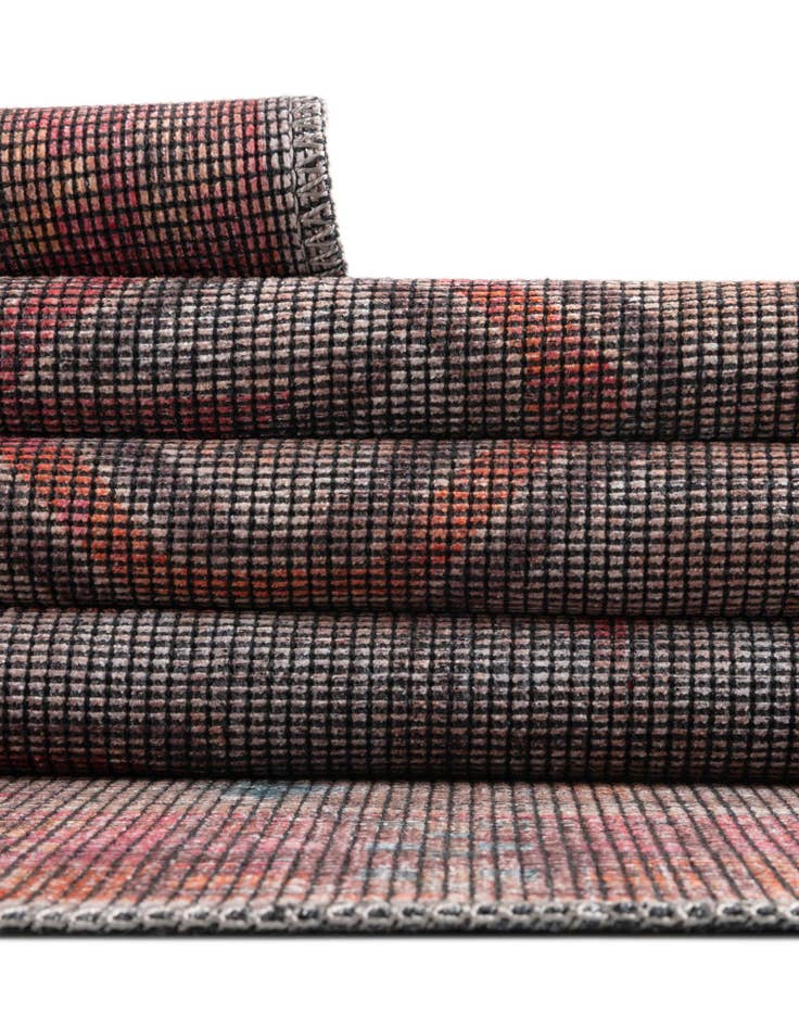 Detail image of  3' 3 x 3' 3  Washable Sisu Round Rug