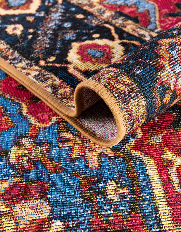 Detail image of  10' x 10'  Washable Traditional Indoor / Outdoor Square Rug