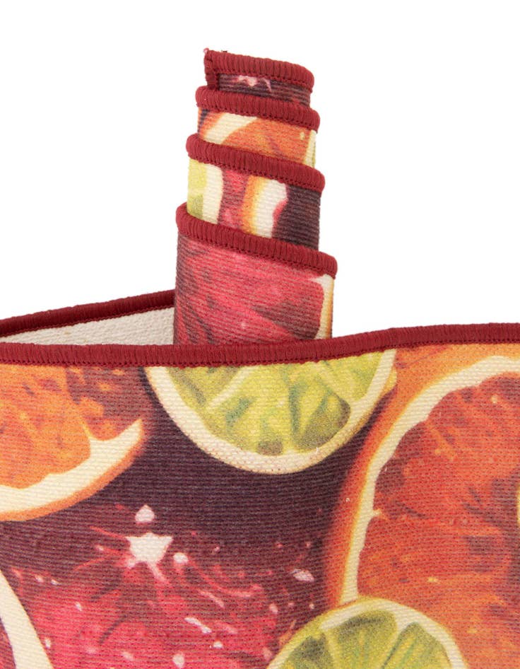 Detail image of  2' x 3' 1  Washable Jill Zarin Caribbean Indoor / Outdoor Oval Rug