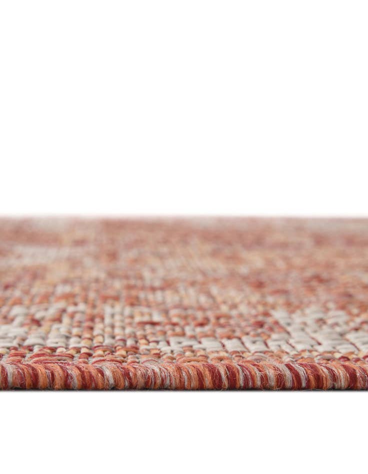 Detail image of  5' 3 x 5' 3  Washable Traditional Indoor / Outdoor Octagon Rug