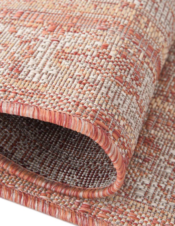 Detail image of  5' 3 x 5' 3  Washable Traditional Indoor / Outdoor Octagon Rug