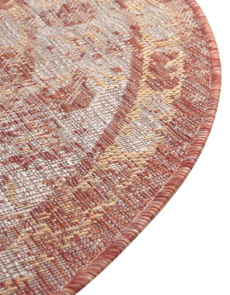 Detail image of  7' 10 x 10'  Washable Traditional Indoor / Outdoor Oval Rug