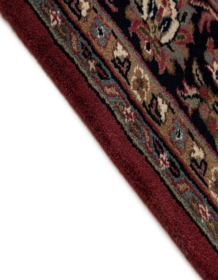 Detail image of  6' 5 x 9' 5  Hand Knotted Bidjar Wool Rug