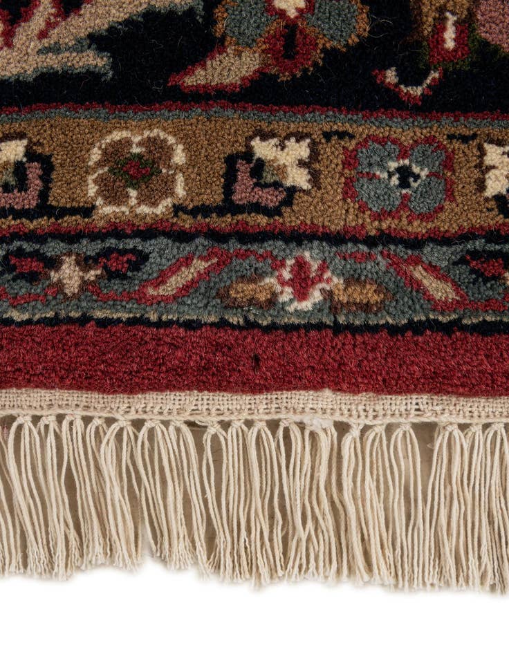 Detail image of  6' 5 x 9' 5  Hand Knotted Bidjar Wool Rug