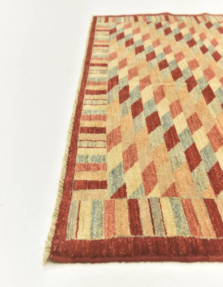 Detail image of  5' 2 x 6' 7  Hand Knotted Darya Oriental Rug