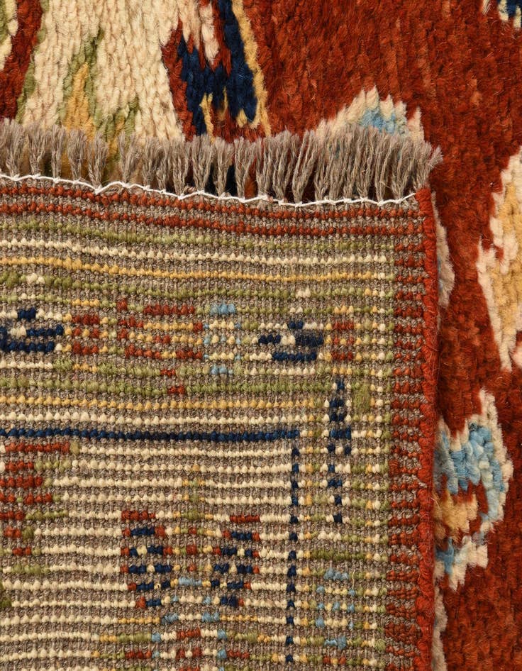 Detail image of  5' 9 x 7' 9  Hand Knotted Darya Wool Rug