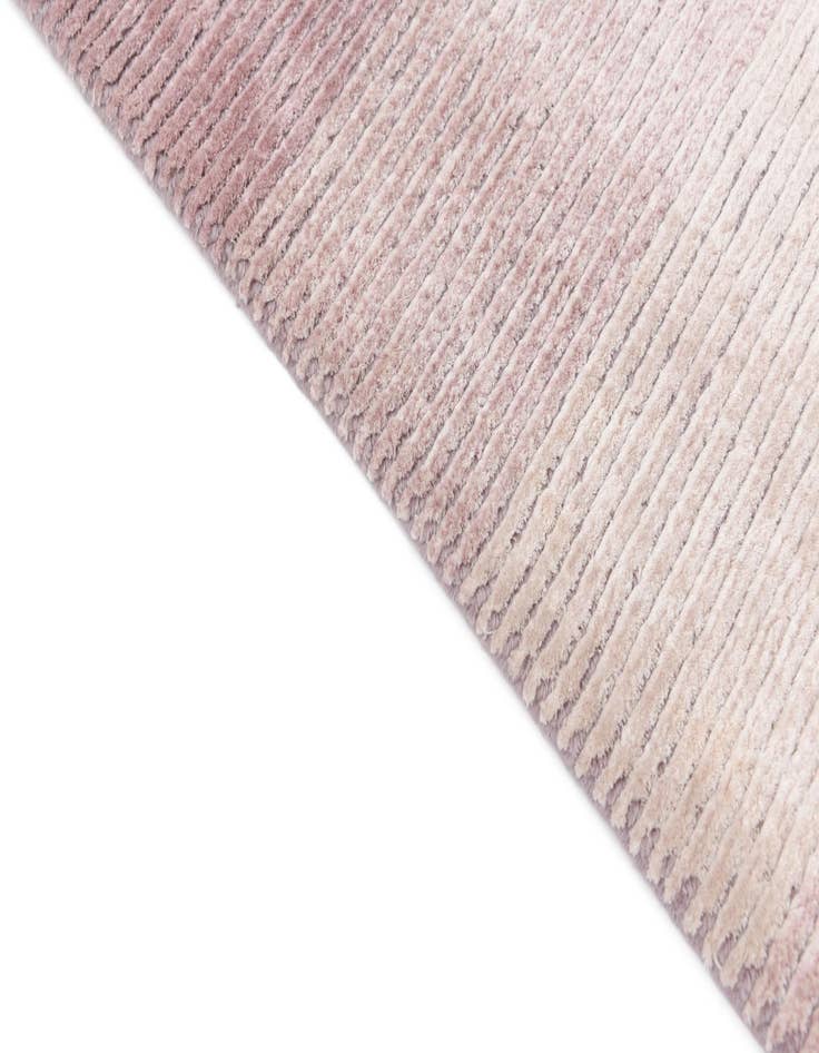 Detail image of  6' 6 x 10'  Hand Knotted Darya Wool Rug