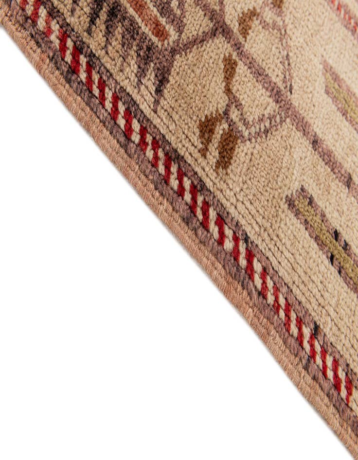 Detail image of  2' 8 x 4' 3  Hand Knotted Fars Wool Rug