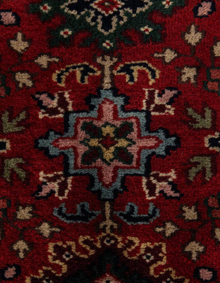 Detail image of  3' x 4' 10  Hand Knotted Heriz Wool Rug