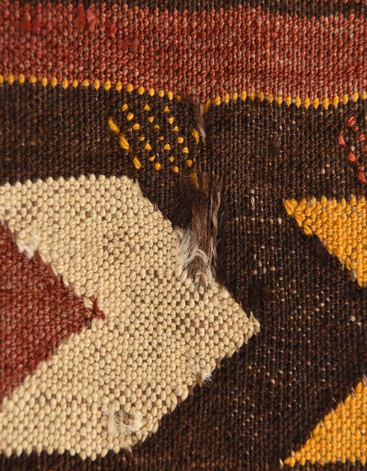 Detail image of  5' 8 x 9'  Hand Woven Kilim Fars Wool Rug