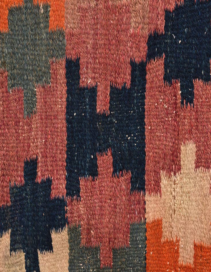 Detail image of  5' 5 x 9'  Hand Woven Kilim Fars Wool Rug
