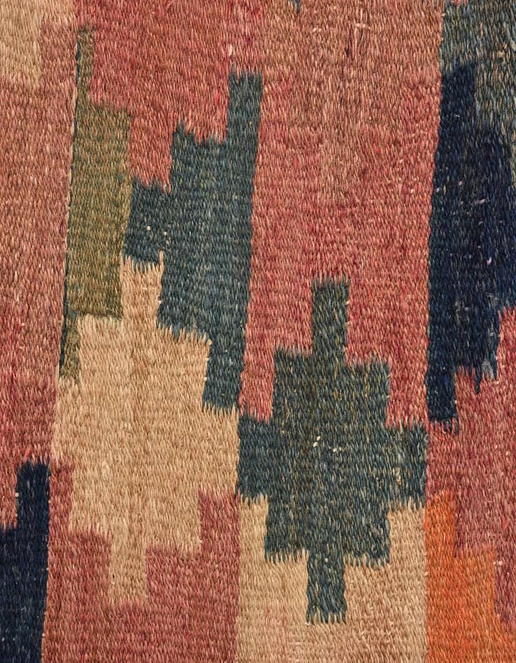 Detail image of  5' 5 x 9'  Hand Woven Kilim Fars Wool Rug