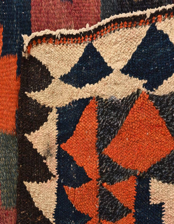 Detail image of  5' 5 x 9'  Hand Woven Kilim Fars Wool Rug
