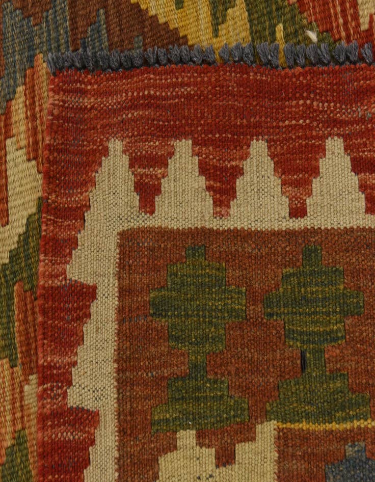 Detail image of 4' x 6' 5 Hand Woven Kilim Maymana Wool Rug