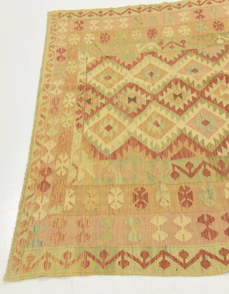 Detail image of  4' 10 x 6' 8  Hand Woven Kilim Waziri Wool Rug