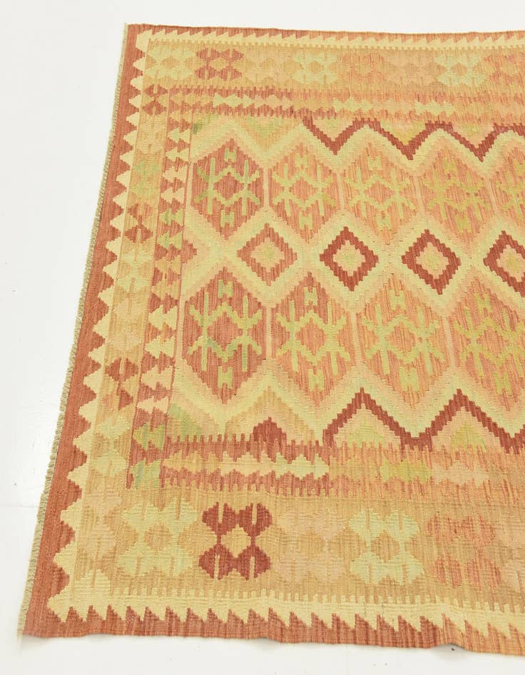 Detail image of  4' 10 x 6' 6  Hand Woven Kilim Waziri Wool Rug