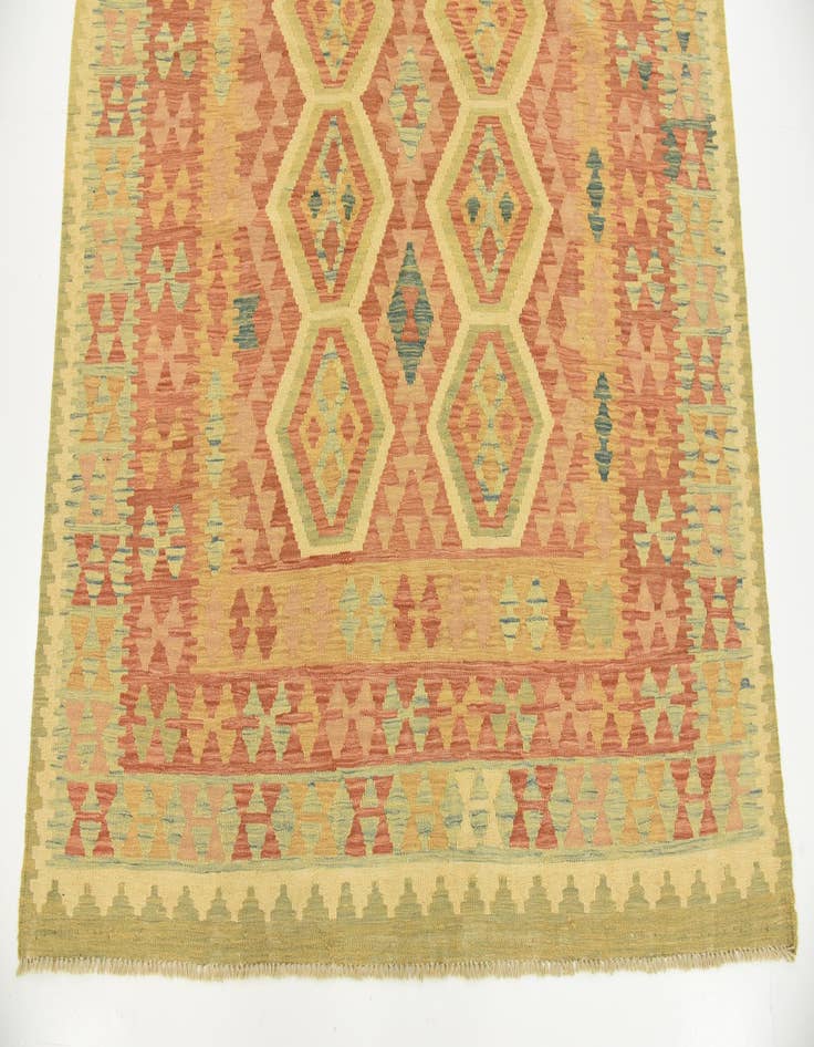 Detail image of  4' 11 x 6' 5  Hand Woven Kilim Waziri Wool Rug