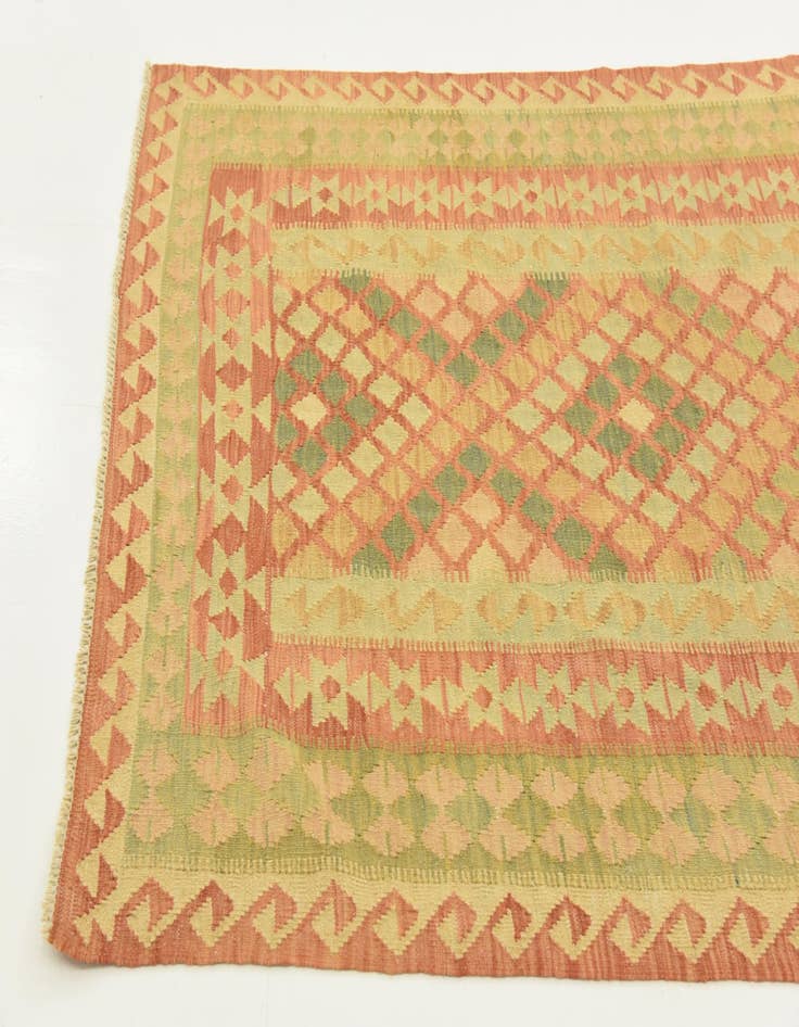 Detail image of  4' 1 x 6' 3  Hand Woven Kilim Waziri Wool Rug
