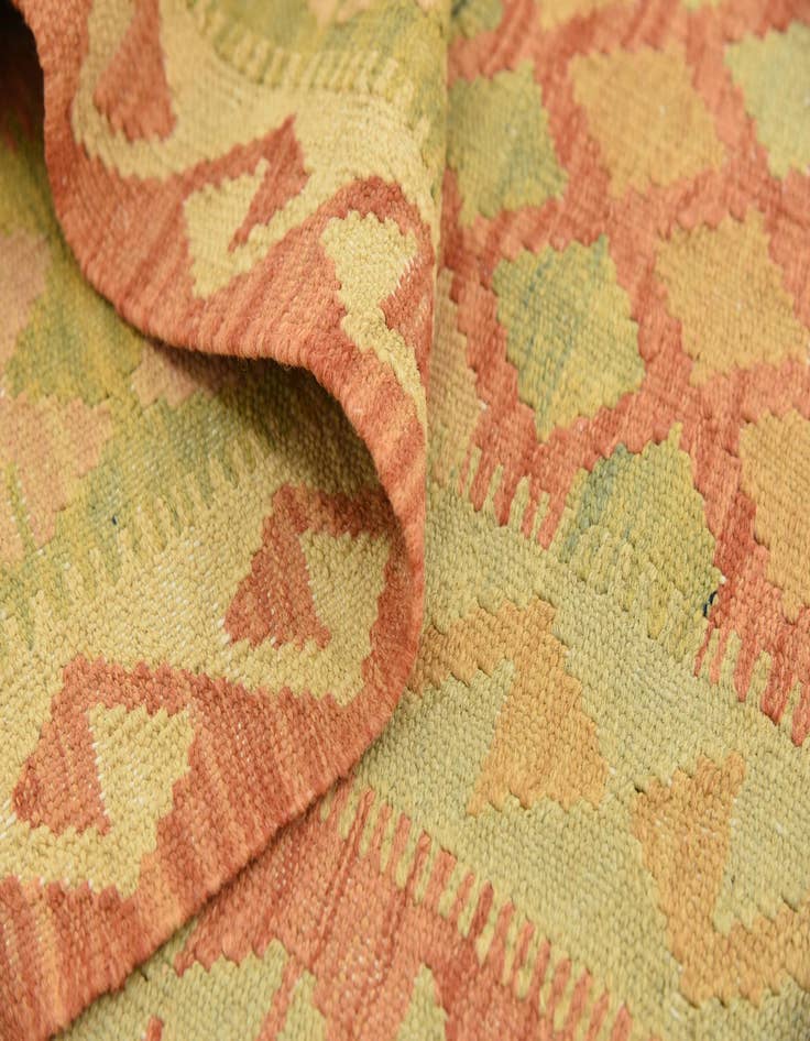 Detail image of  4' 1 x 6' 3  Hand Woven Kilim Waziri Wool Rug